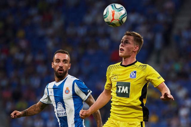 李荣培三年常规合同续约天津 升任球队副队长