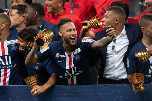 琼斯42+18+18姜伟泽28分 吉林4人20+大胜北控