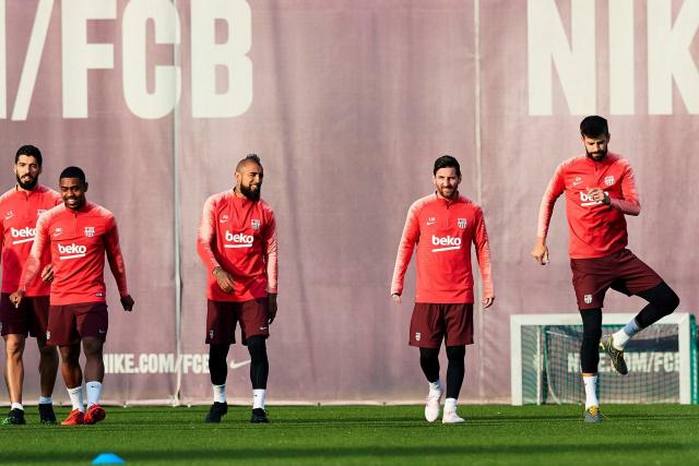 锡安28分字母哥空砍35+14 鹈鹕险胜雄鹿